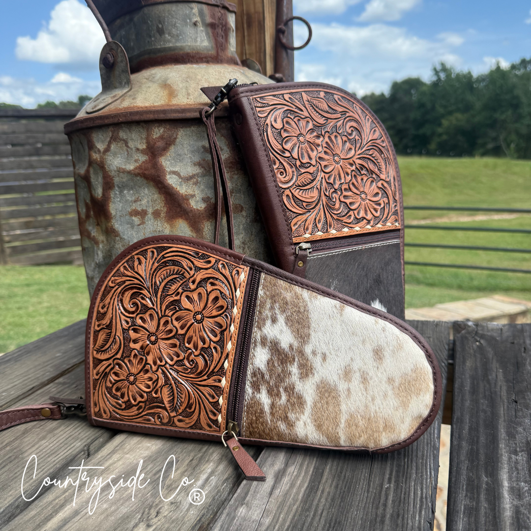 Yuma Cowhide and Tooled Leather 11" Carry Case