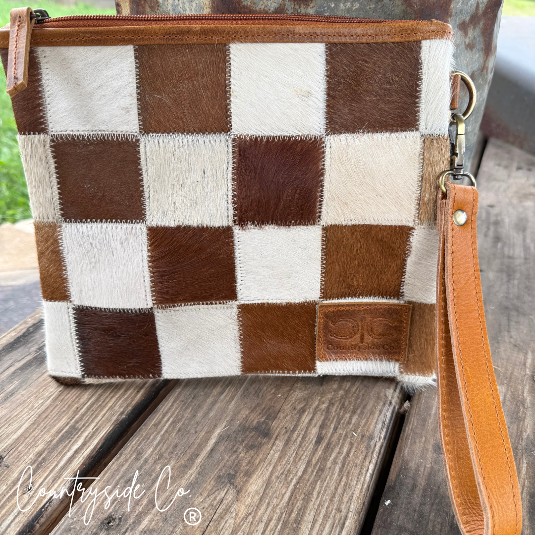Checkered Cowhide Make Up Toiletry Bag Wristlet