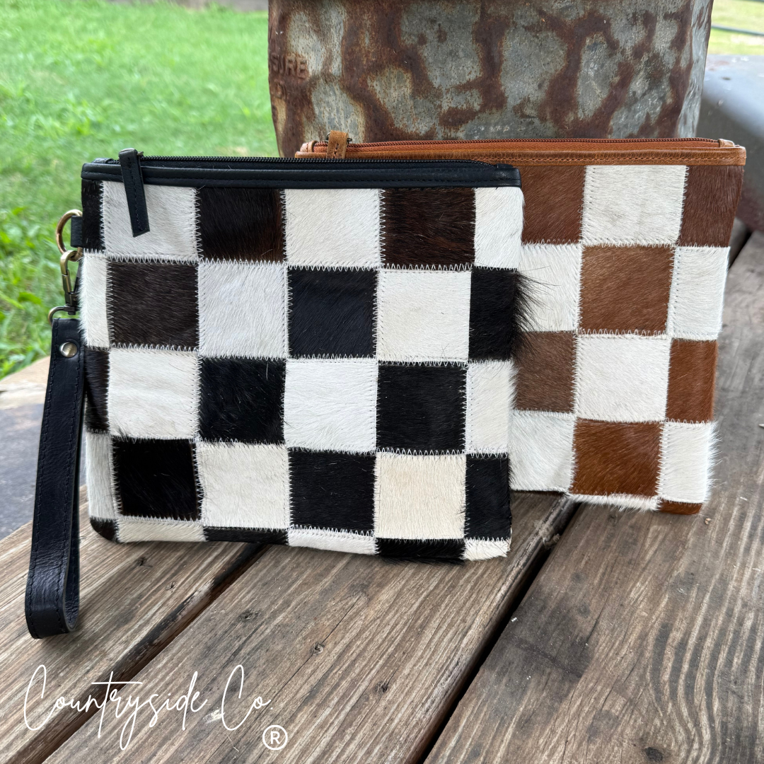 Checkered Cowhide Make Up Toiletry Bag Wristlet