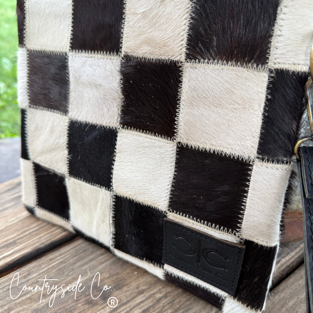 Checkered Cowhide Make Up Toiletry Bag Wristlet