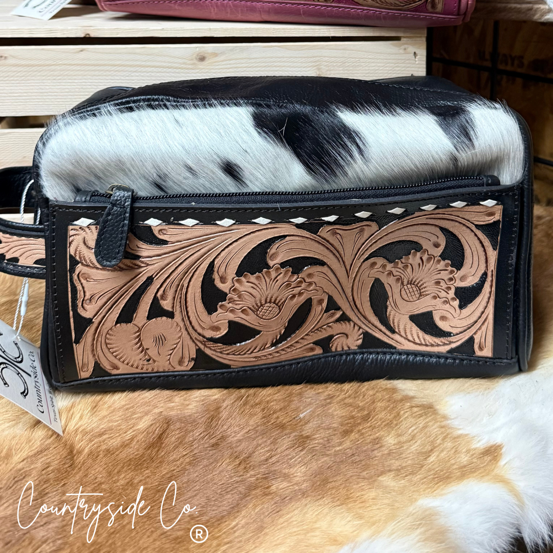 The Painted Desert Leather Toiletry Bag