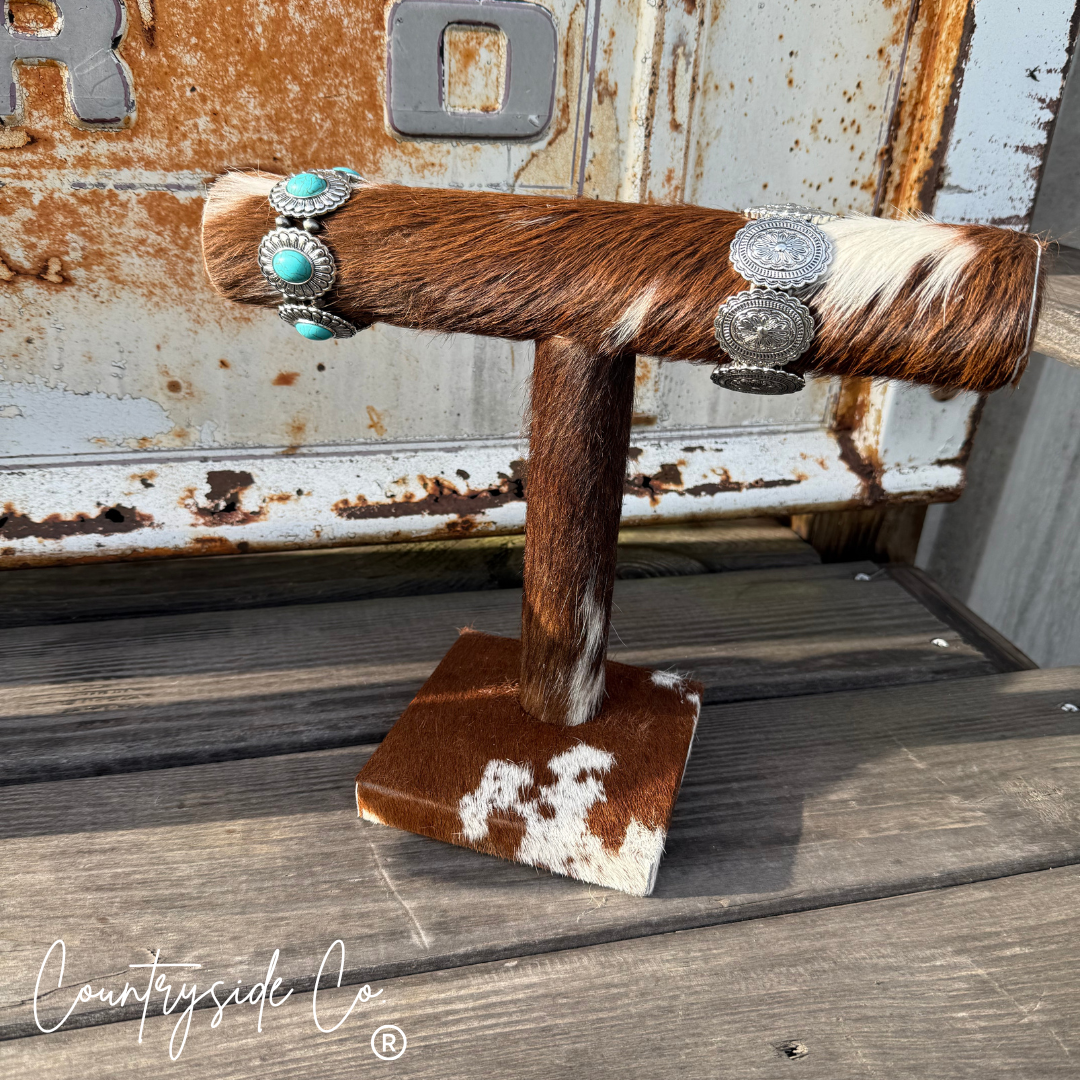 Bangle Cowhide Display Stand