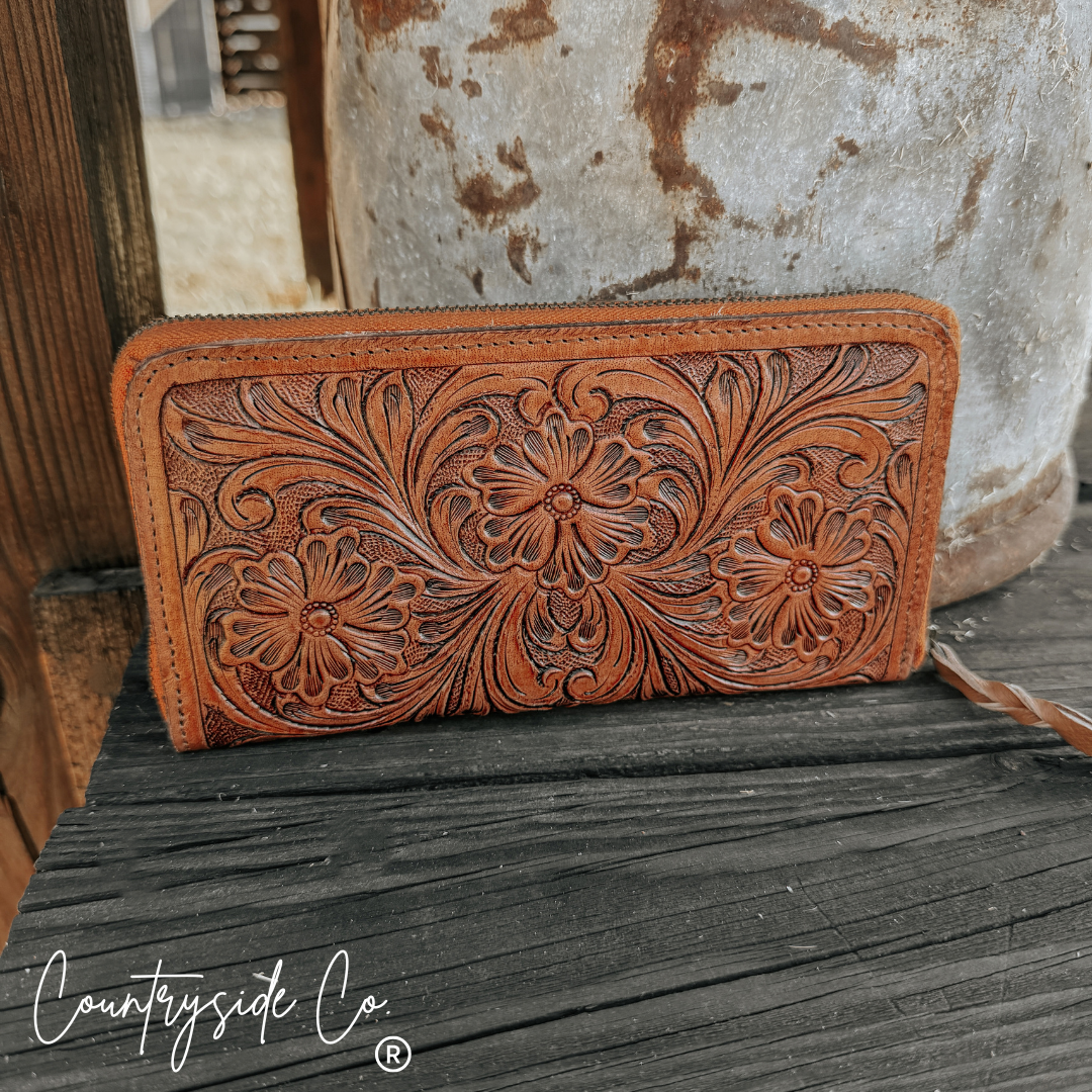 Huntress Cowhide Camo Wallet