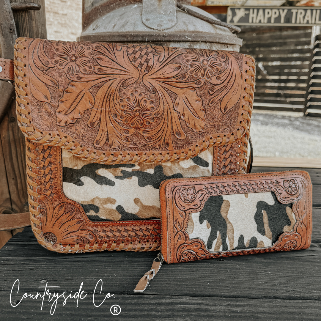 Huntress Cowhide Camo Wallet