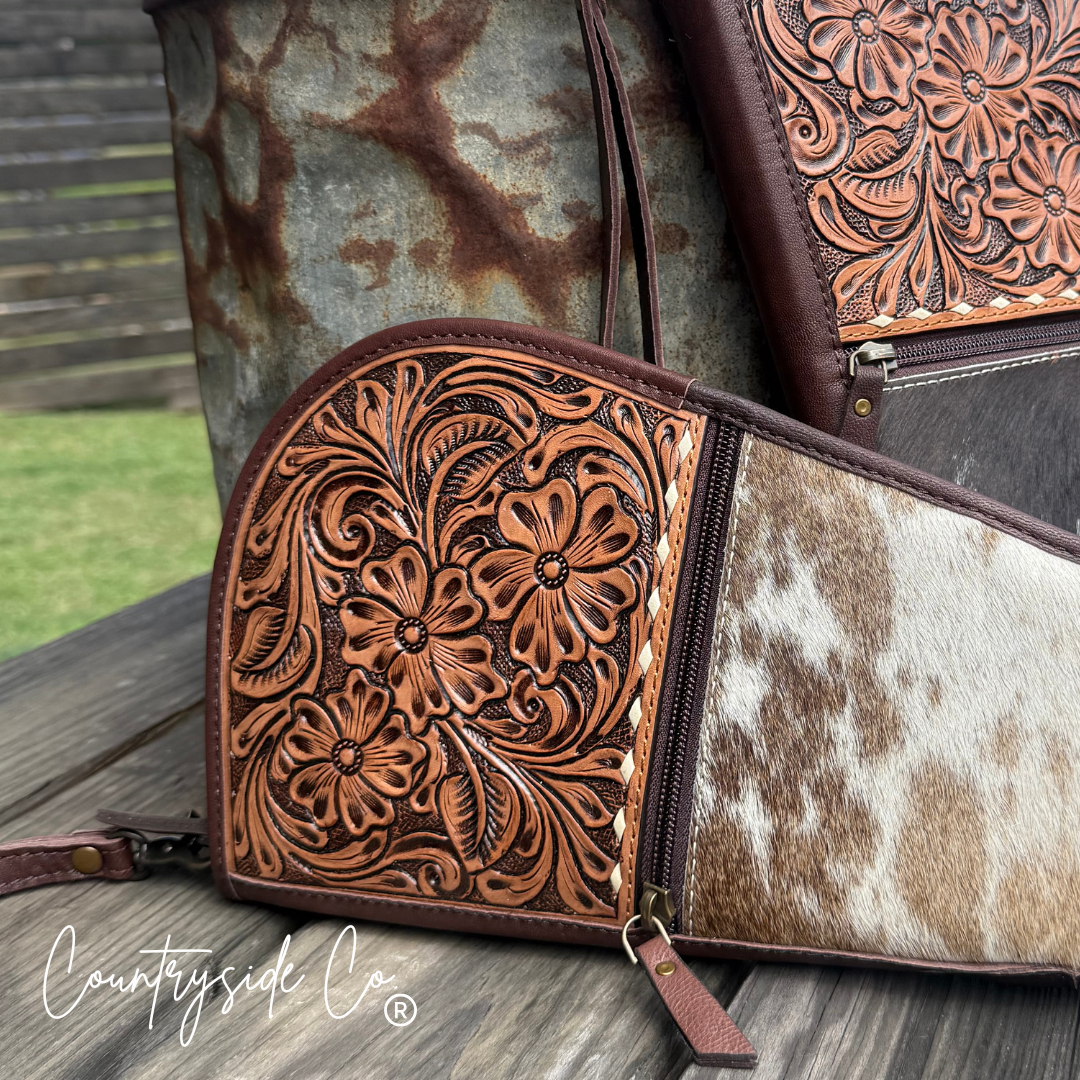 Yuma Cowhide and Tooled Leather 11" Carry Case
