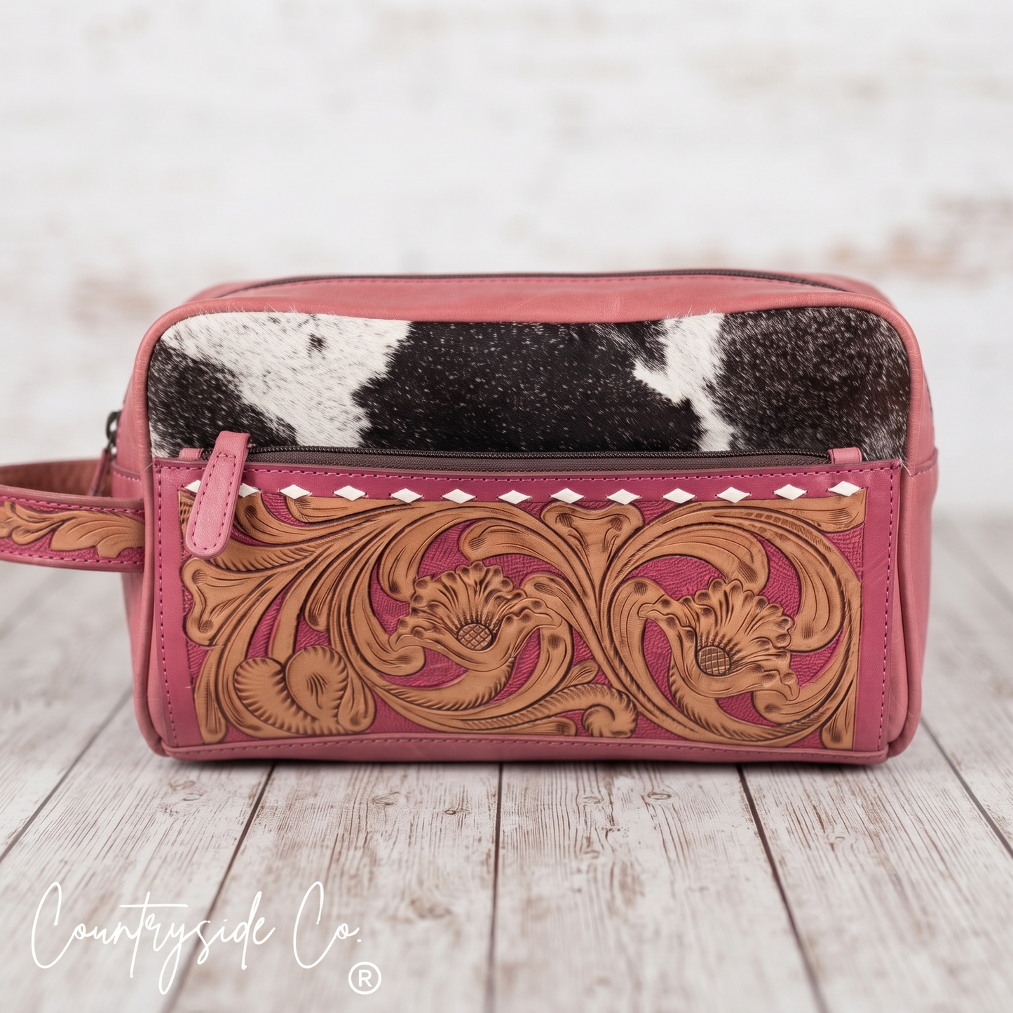 The Painted Desert Leather Toiletry Bag